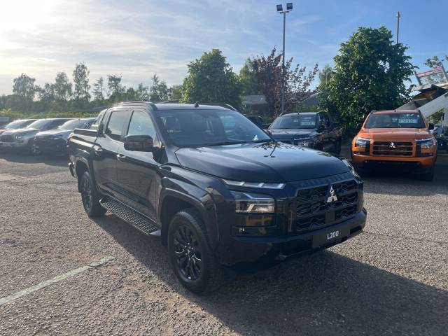 Mitsubishi L200 2.4 Bi-Turbo Barbarian Auto 4WD Euro 6 (s/s) 4dr Pick Up Diesel Black